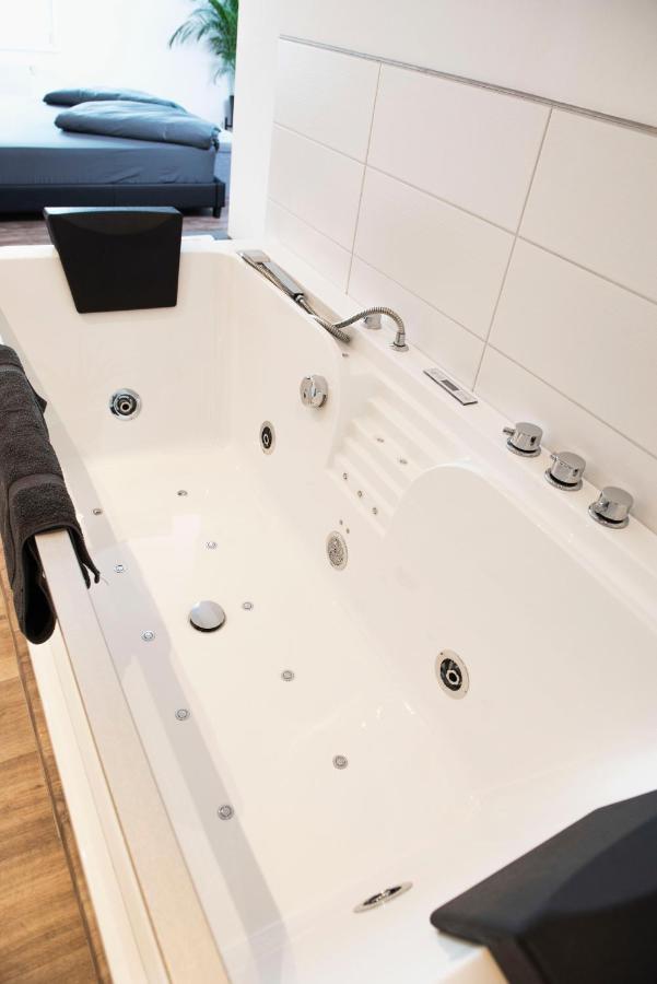 Luxus Suite Im Herzen Von Kempten***** +Parkplatz 外观 照片